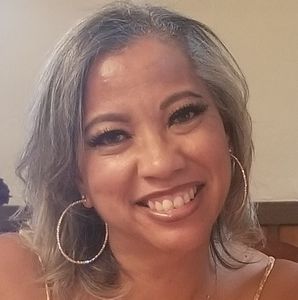 Meet your Posher, Alicia